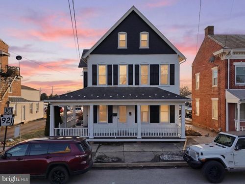 70 N Main St, DOVER, PA, 17315-1219 | Card Image