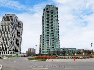 2709 - 3525 Kariya Dr, Condo with 2 bedrooms, 1 bathrooms and 1 parking in Mississauga ON | Image 2