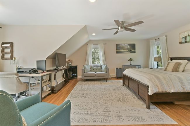 1026 Chandler St, House other with 3 bedrooms, 3 bathrooms and 3 parking in Tewksbury MA | Image 13