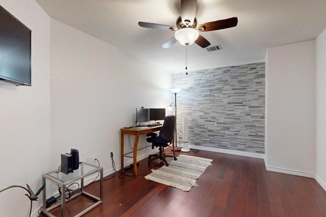 Office or could be 4th bedroom | Image 5