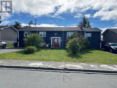 17 Forest Rd, Home with 4 bedrooms, 3 bathrooms and null parking in Grand Falls-Windsor NL | Image 3