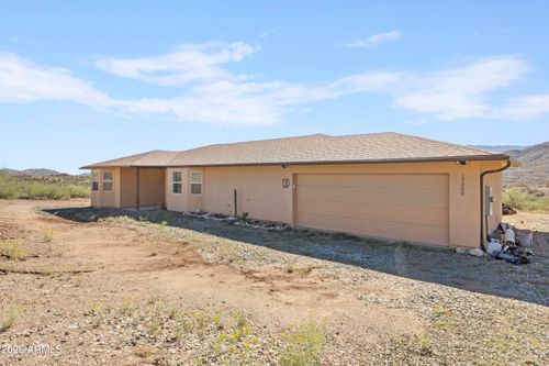 17200 S Dripping Springs Rd, Mayer, AZ, 86333-9545 | Card Image