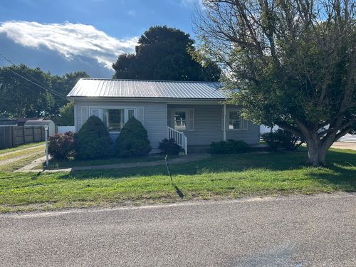 107 N Harrison St, Oakwood, IL, 61858-6441 | Card Image