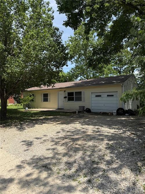 105 Poe Dr, Rolla, MO, 65401-3918 | Card Image
