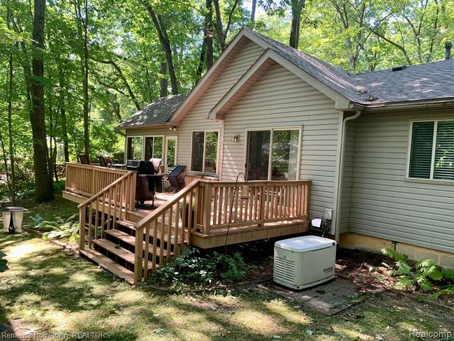 Maintenance free deck...and a generator! | Image 3