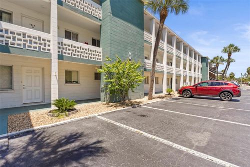 o35-1837 60th Ave W, BRADENTON, FL, 34207-4548 | Card Image