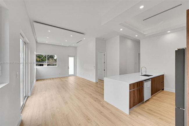 1 - 2931 Sw 12 Th Ave, Home with 3 bedrooms, 2 bathrooms and null parking in Fort Lauderdale FL | Image 10