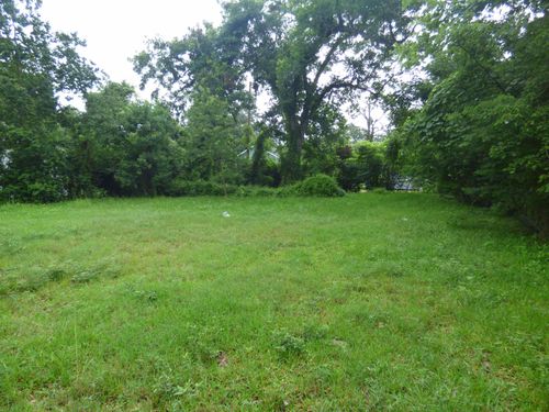 2410 N 16th St, Orange, TX, 77630-2332 | Card Image