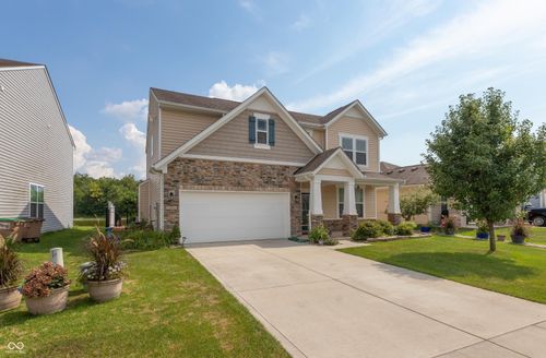 2201 Creek Bank Dr, Columbus, IN, 47201-1483 | Card Image