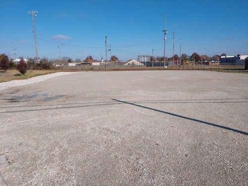 1011 W Dallas St, Buffalo, MO, 65622-5481 | Card Image