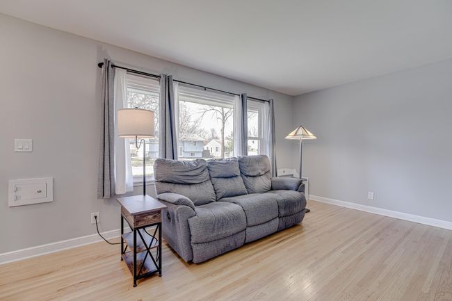 Main Floor Living Room | Image 9