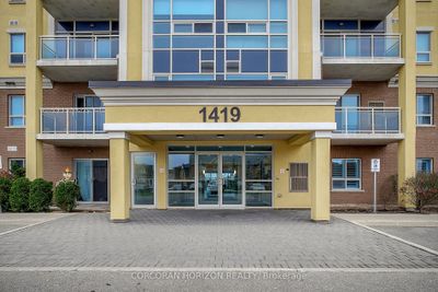 210 - 1419 Costigan Rd, Condo with 2 bedrooms, 2 bathrooms and 2 parking in Milton ON | Image 2