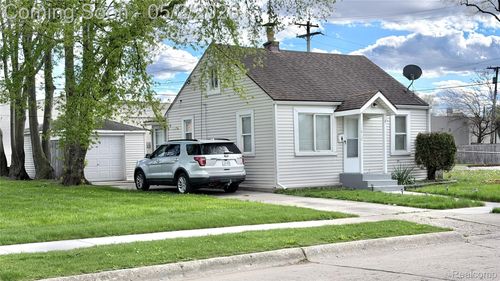 11012 Paige Ave, Warren, MI, 48089-1711 | Card Image
