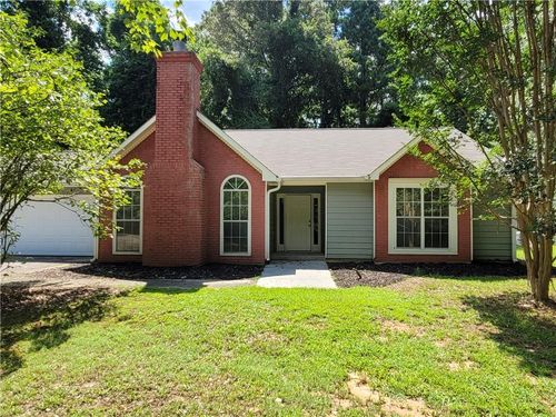 8040 Highway 54, SHARPSBURG, GA, 30277-2112 | Card Image