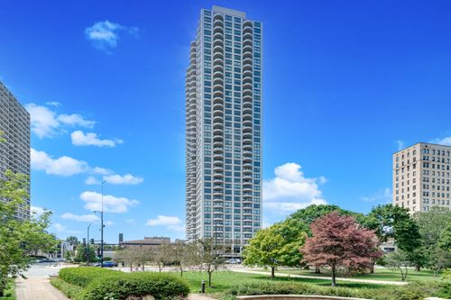 12g-2020 N Lincoln Park, Chicago, IL, 60614 | Card Image