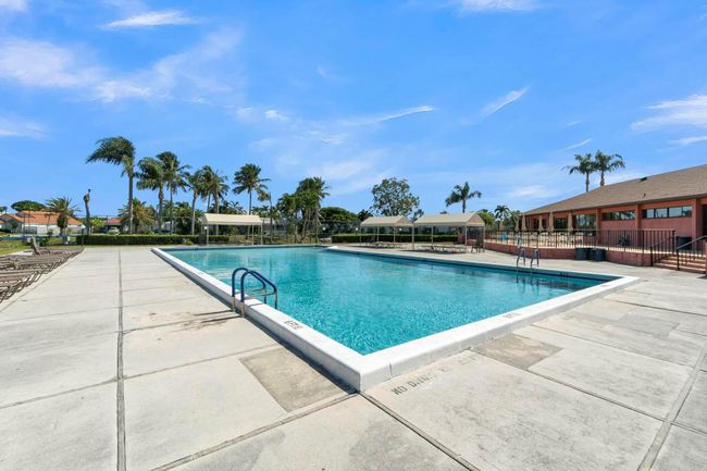 4389 Willow Pond Cir, Condo with 2 bedrooms, 2 bathrooms and null parking in West Palm Beach FL | Image 42