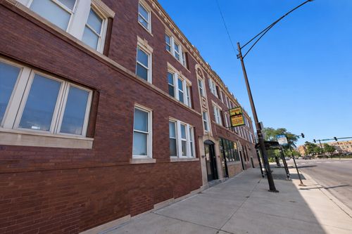 2-1950 N Kimball Avenue, Chicago, IL, 60647 | Card Image