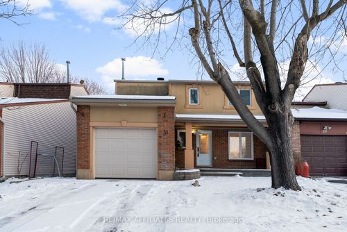 {{alt}} | Card Image