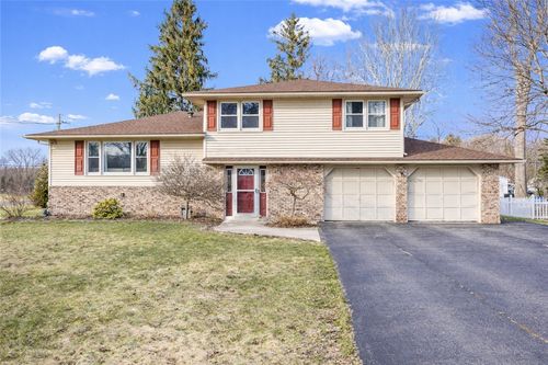 658 Regina Dr, Webster, NY, 14580-2641 | Card Image