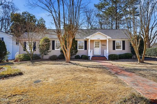 109 W Riverside Dr, Smithfield, NC, 27577-3807 | Card Image