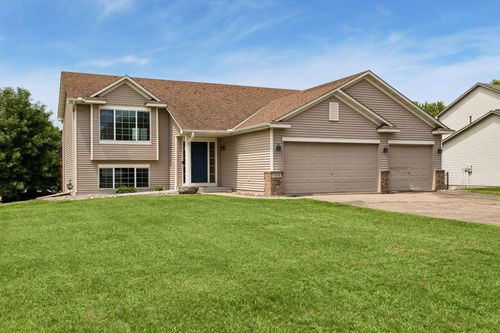 2431 Big Oak Ln, Mayer, MN, 55360-2118 | Card Image