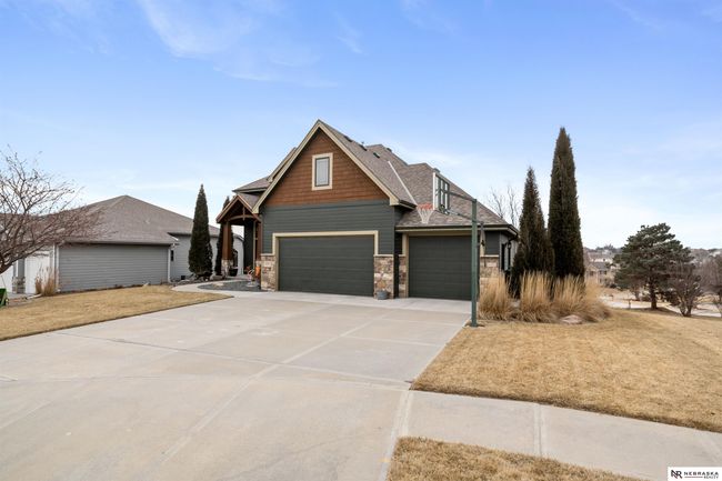 20029 Oak St, House other with 5 bedrooms, 4 bathrooms and 3 parking in Gretna NE | Image 13