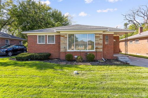 23881 Morton St, Oak Park, MI, 48237-2111 | Card Image