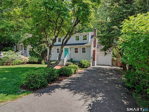 128 Knapp St, Stamford, CT, 06907-1733 | Card Image