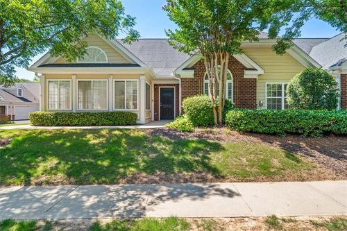 1305 Village Lane, Roswell, GA, 30075 | Card Image