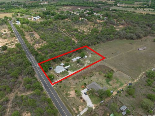 14090 Ted Williams Rd, Atascosa, TX, 78002-4308 | Card Image