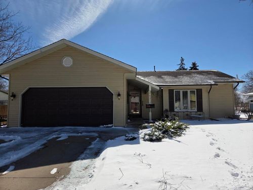 5215 67th St, Kenosha, WI, 53142-1504 | Card Image