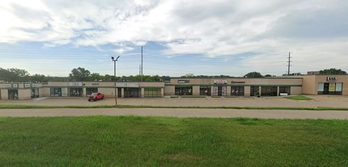 g-1663 Lincolnway Boulevard, Clinton, IA, 52732 | Card Image