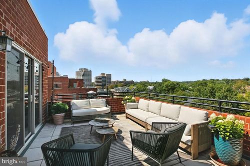 1-709-1050 N Taylor St, ARLINGTON, VA, 22201-4706 | Card Image