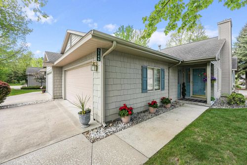 3149 Aspen Blf, Traverse City, MI, 49686-5094 | Card Image