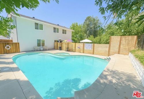 3952 Patrick Henry Pl, Agoura Hills, CA, 91301-3636 | Card Image