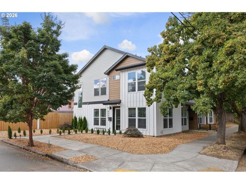 9890 N Syracuse St, Portland, OR, 97203-1434 | Card Image
