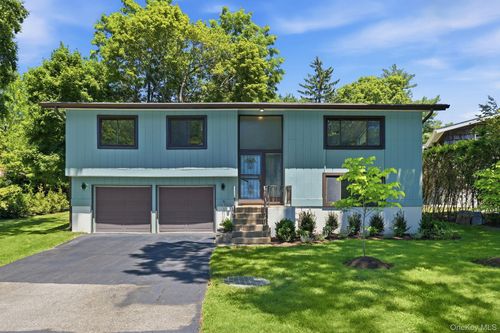 7 Brookdell Dr, Hartsdale, NY, 10530-1731 | Card Image