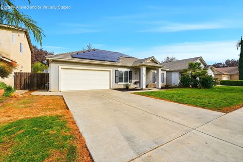 834 W James Ct, Visalia, CA, 93277-7564 | Card Image