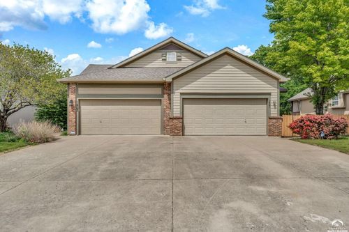 1423 Legends Cir, Lawrence, KS, 66049-5813 | Card Image