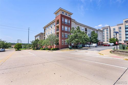 unit-2101-1251 Strassner Dr, Saint Louis, MO, 63144-1884 | Card Image