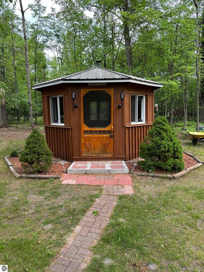 6239 Blackberry Dr, House other with 3 bedrooms, 1 bathrooms and null parking in Alger MI | Image 48