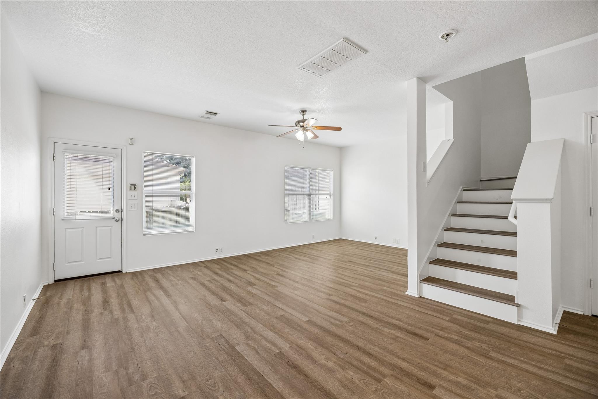 Residential Lease in Spring 4