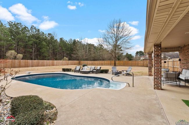 200 Beavers Bend Rd, House other with 4 bedrooms, 2 bathrooms and null parking in Marshall TX | Image 7