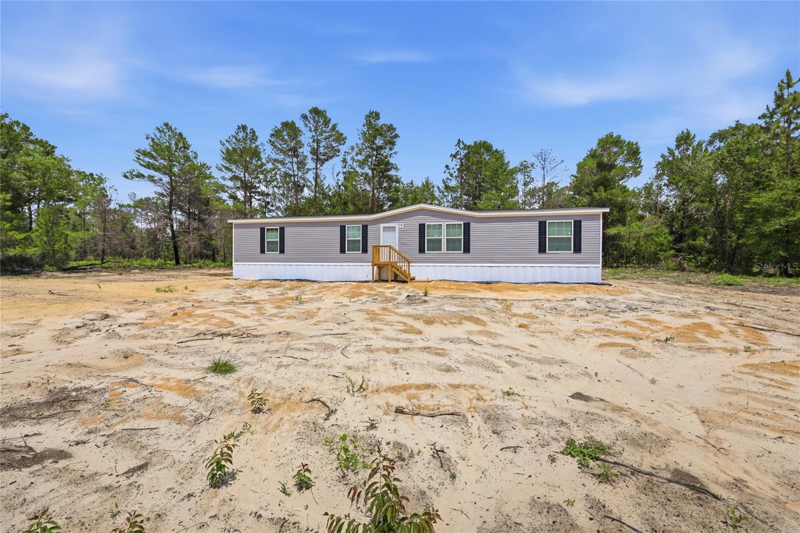 Residential in INTERLACHEN 2