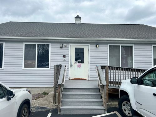 1167 Main St, Richmond, RI, 02898-1095 | Card Image