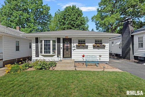 139 N Illinois St, Springfield, IL, 62702-4825 | Card Image