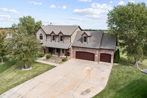 1365 N Lake Edge Cir, Goddard, KS, 67052-8563 | Card Image