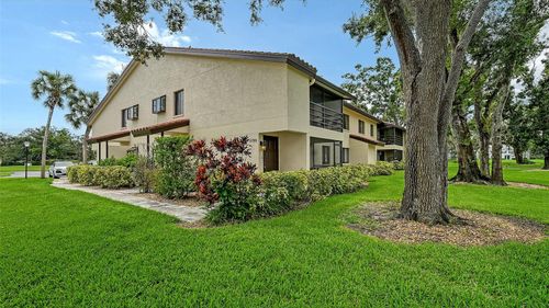5785-5785 Gardens Dr, SARASOTA, FL, 34243-3015 | Card Image
