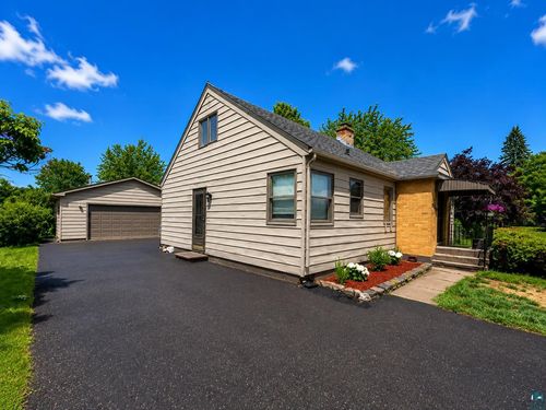 2319 Ensign St, Duluth, MN, 55811-3008 | Card Image