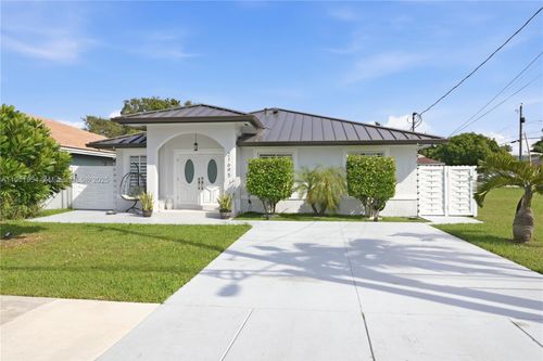 21695 Sw 120th Ave, Miami, FL, 33170-2818 | Card Image